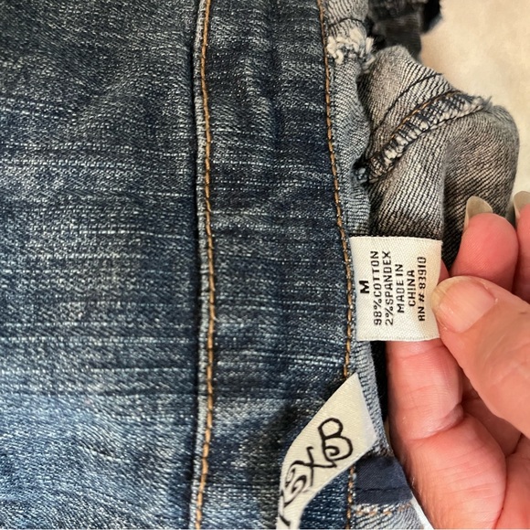 Women's Blue Ruffle Trim Denim Jacket Shirt W/ Buttons Pockets Size M  RXB - Picture 5 of 8